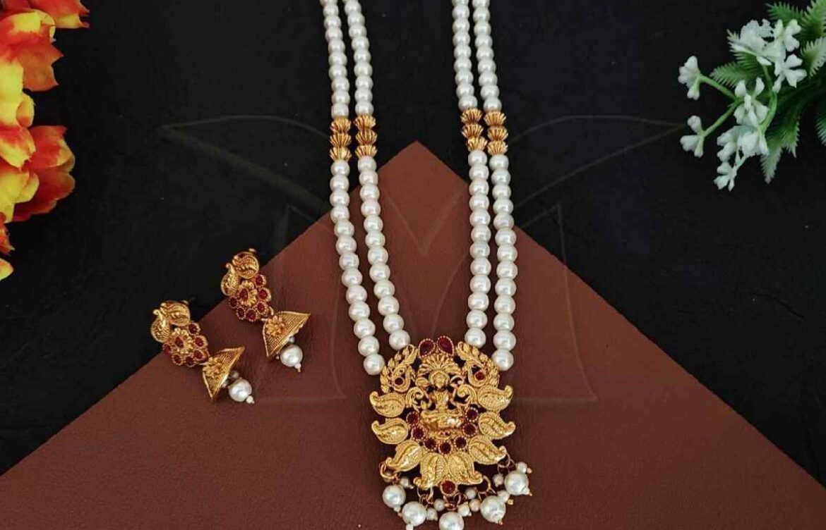 Traditional Pearl Long Chain Designs in Gold