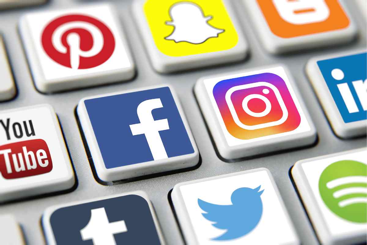 social media (1)